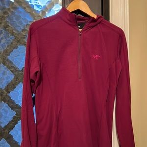 Arcteryx womens XL 1/2 zip